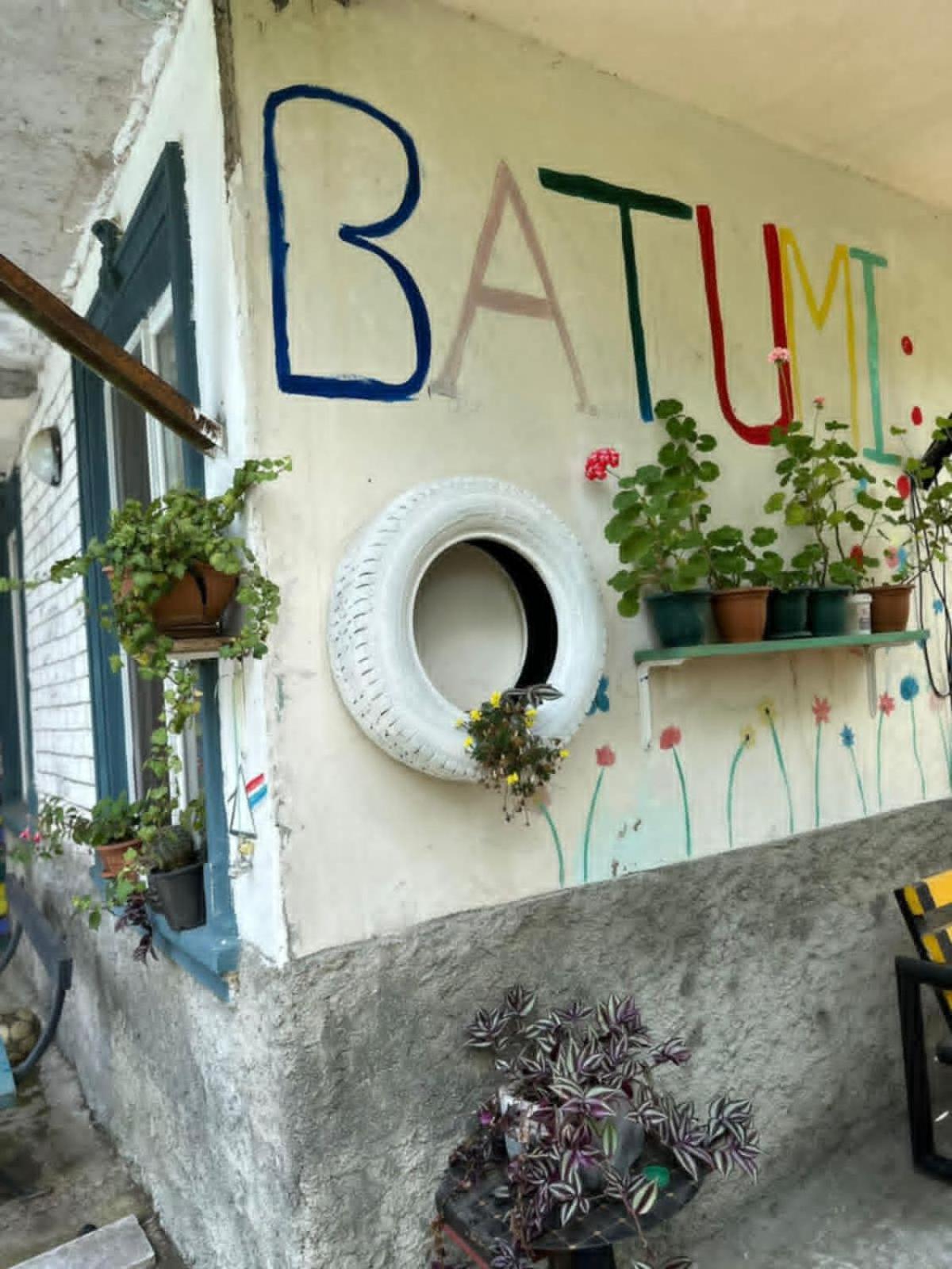 Guest House Barbi Batumi Eksteriør bilde